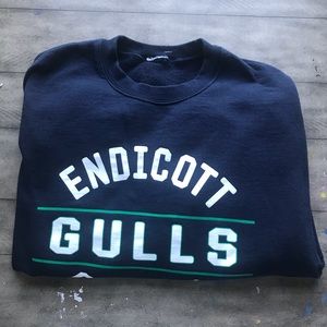 Endicott college crewneck sweatshirt!